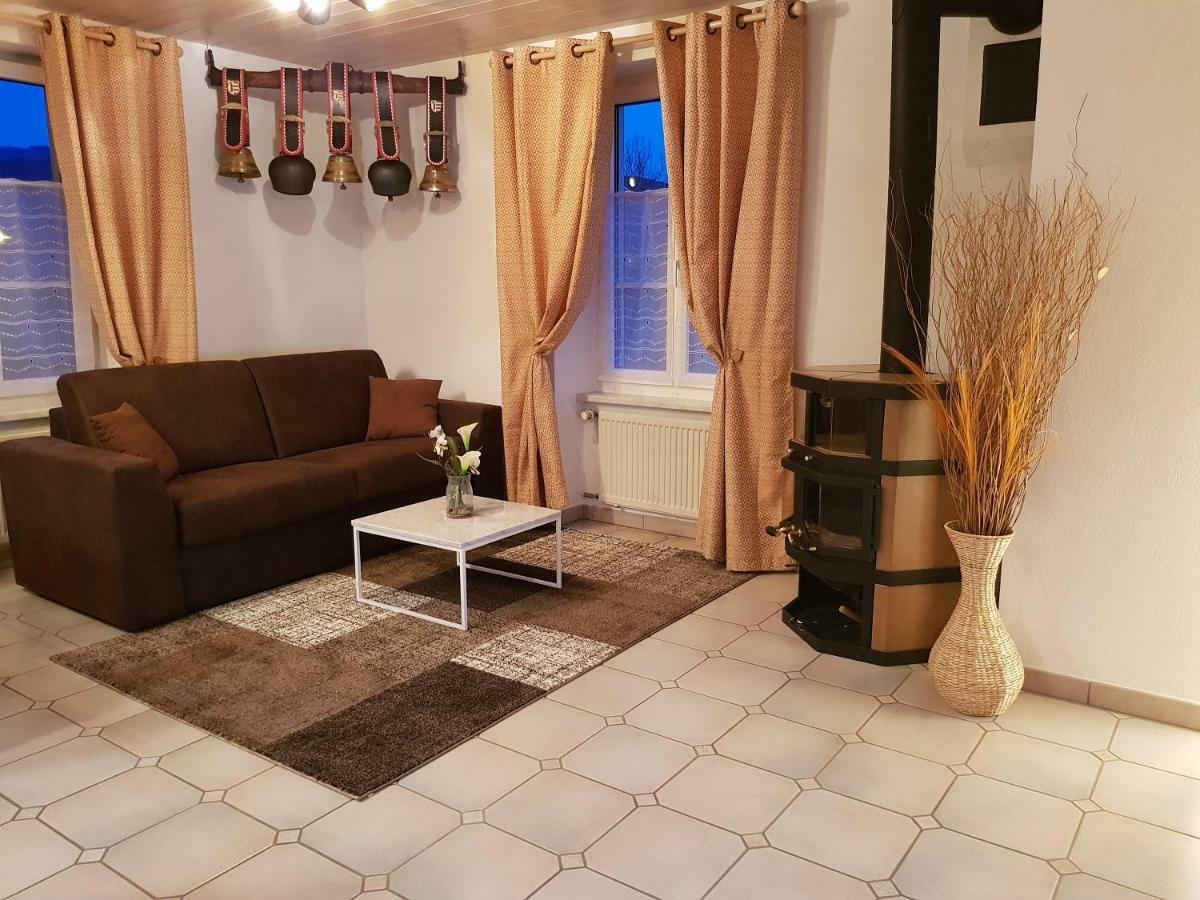 Apartement-Gite Rural A 3 Km De Delemont Courcelon Exterior photo