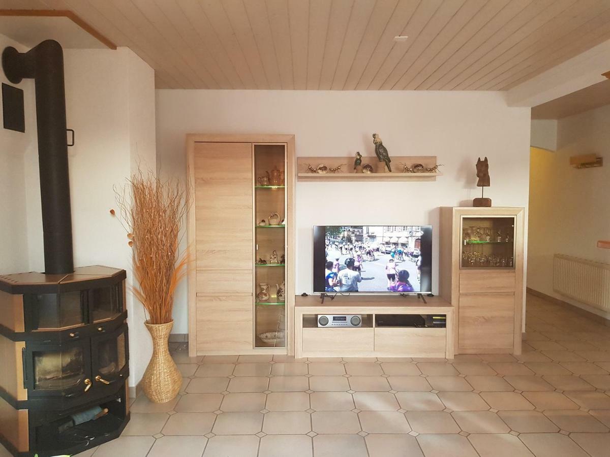 Apartement-Gite Rural A 3 Km De Delemont Courcelon Exterior photo